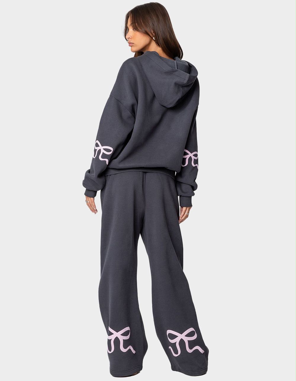 SEPARACIÓN BUZO COMFY CHARCOAL