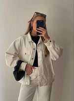 Cargar imagen en el visor de la galería, Casaca Denim muse
